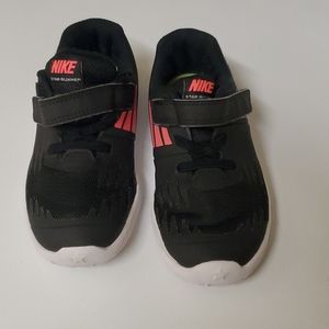 Nike shoes 10c